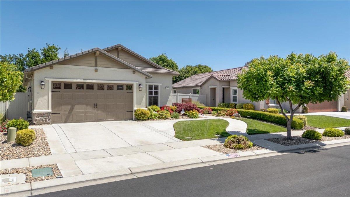 Detail Gallery Image 2 of 84 For 1377 Arbor Brook Dr, Manteca,  CA 95336 - 3 Beds | 2 Baths