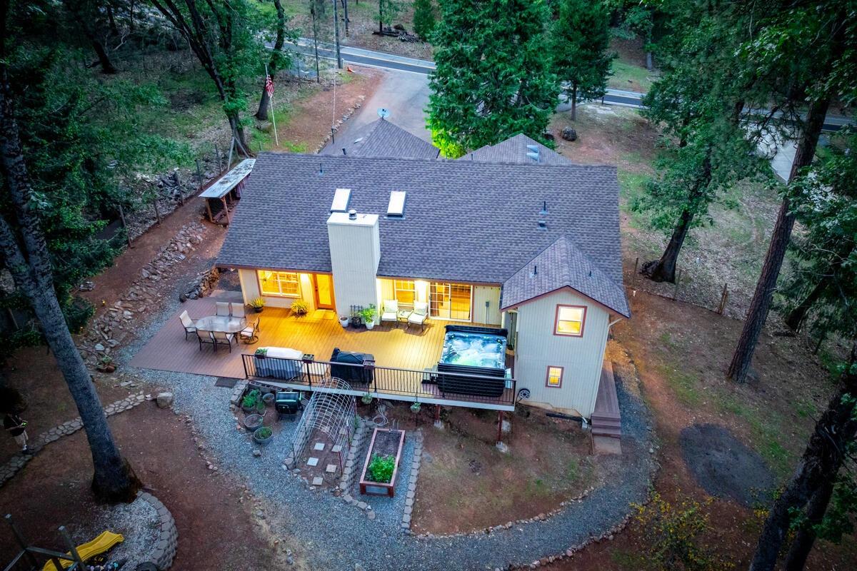 Detail Gallery Image 9 of 64 For 5844 Cold Springs Dr, Foresthill,  CA 95631 - 3 Beds | 3 Baths