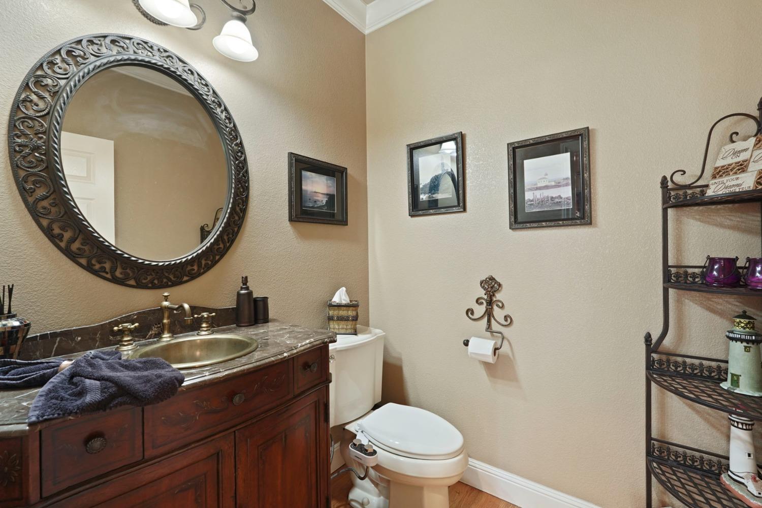 Detail Gallery Image 27 of 63 For 22947 N Samra Hayer Ln, Acampo,  CA 95220 - 4 Beds | 2/1 Baths