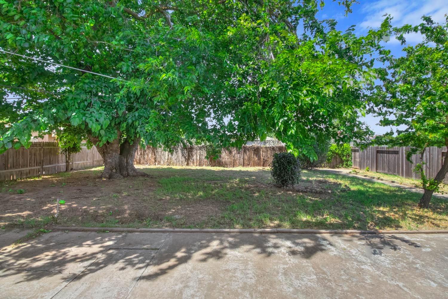 Detail Gallery Image 37 of 44 For 5720 Ortega St, Sacramento,  CA 95824 - 3 Beds | 2 Baths
