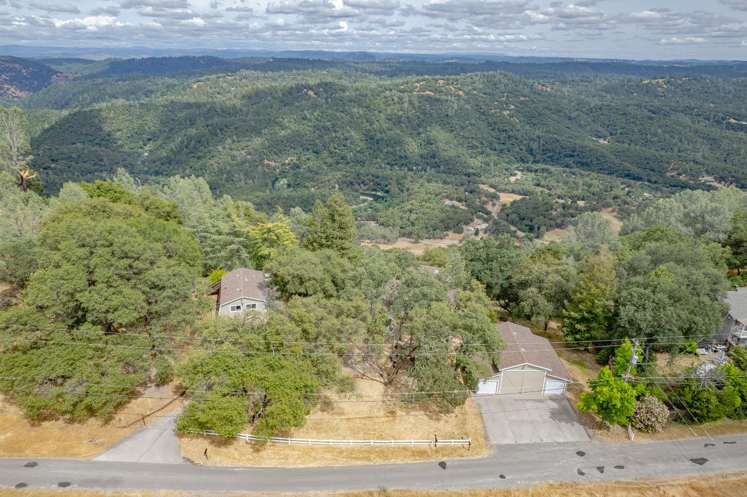 Detail Gallery Image 8 of 99 For 6825 Monitor Ct, El Dorado,  CA 95623 - 5 Beds | 3 Baths