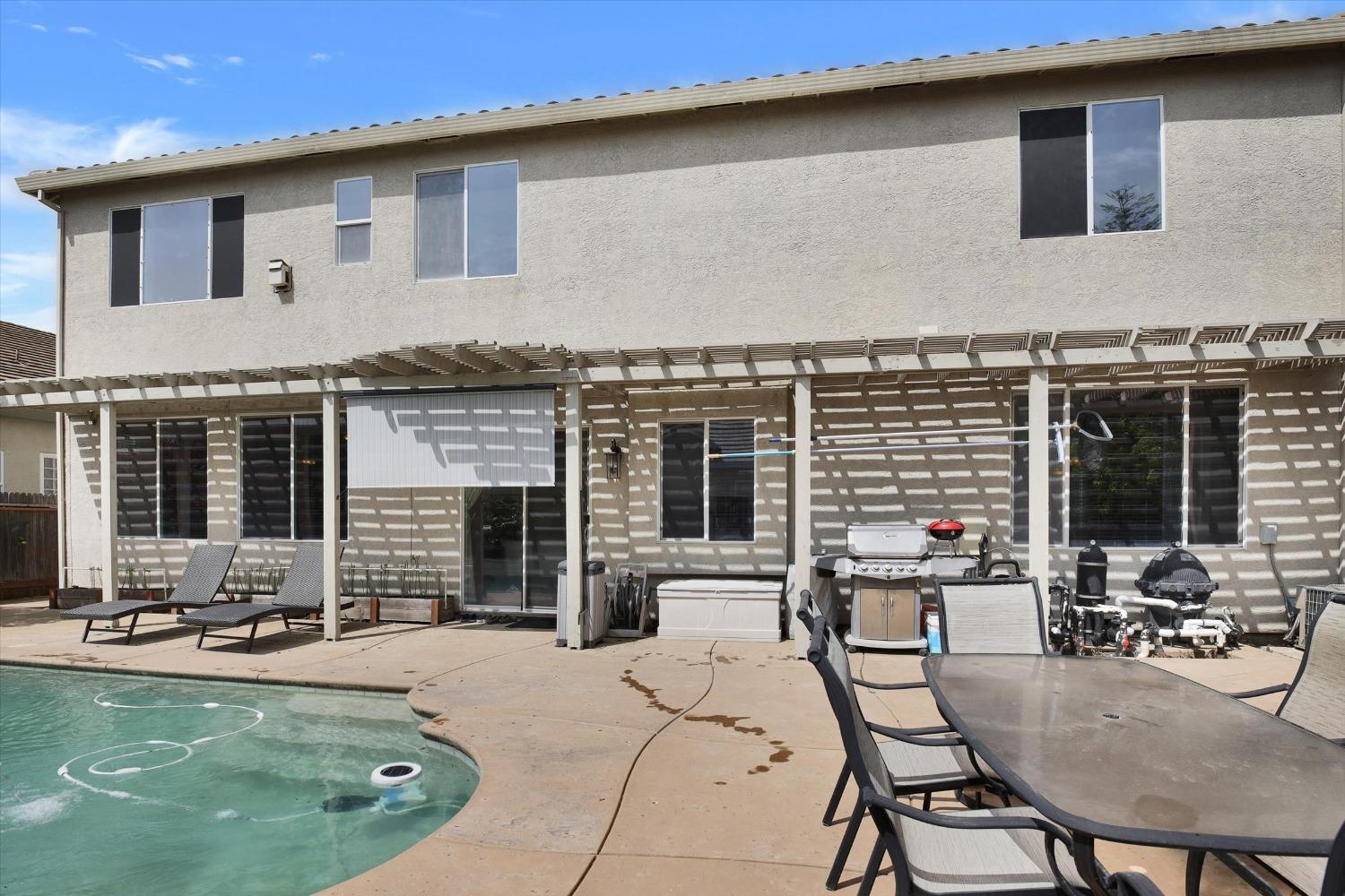 Detail Gallery Image 62 of 65 For 9500 Chicory Field Way, Elk Grove,  CA 95624 - 5 Beds | 4 Baths