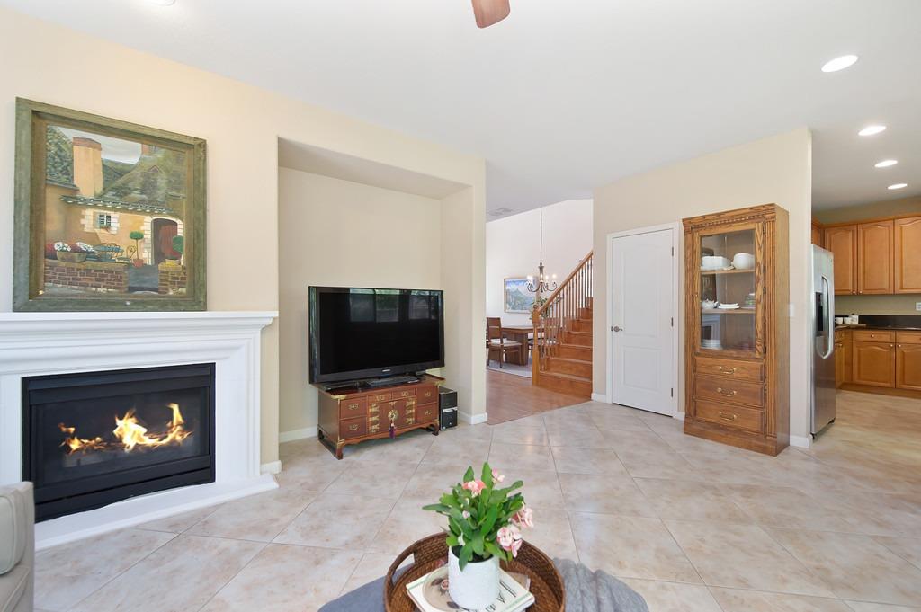Detail Gallery Image 21 of 49 For 3532 Nouveau Way, Rancho Cordova,  CA 95670 - 4 Beds | 3 Baths