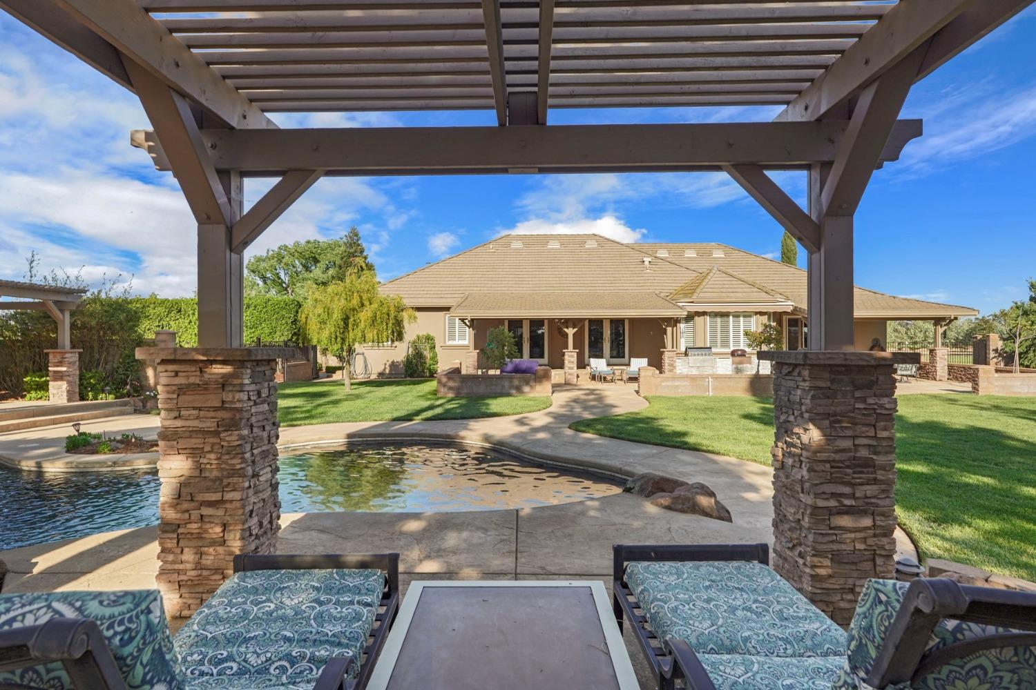 Detail Gallery Image 41 of 63 For 22947 N Samra Hayer Ln, Acampo,  CA 95220 - 4 Beds | 2/1 Baths