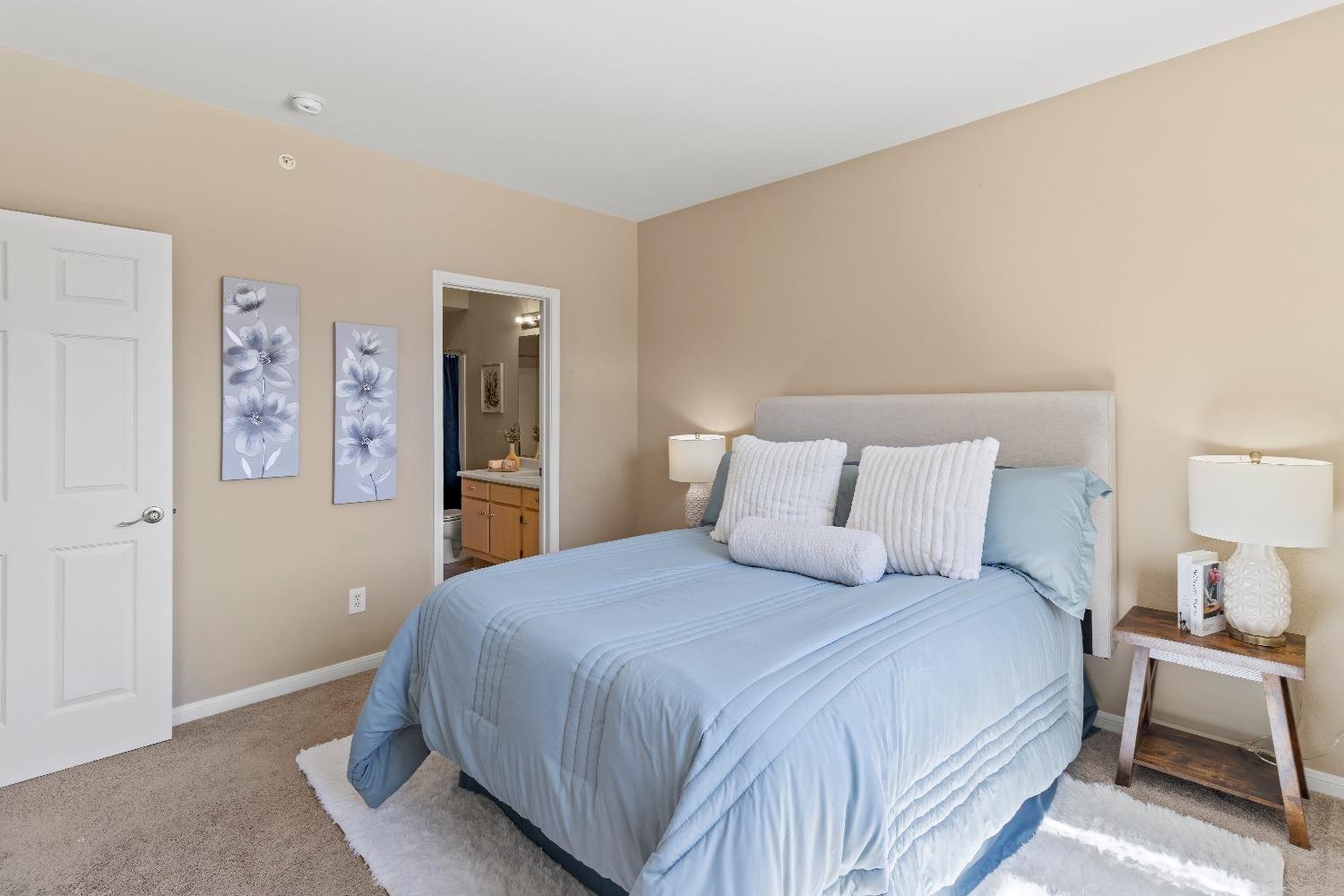 Photo #9: 225032863 Listing: Photo #9