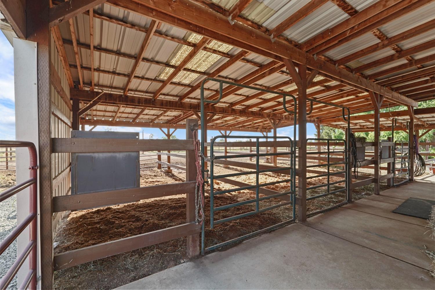 Detail Gallery Image 51 of 63 For 22947 N Samra Hayer Ln, Acampo,  CA 95220 - 4 Beds | 2/1 Baths