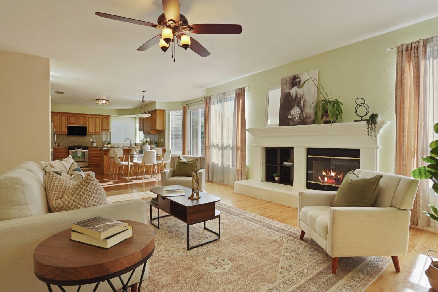 Detail Gallery Image 22 of 65 For 9572 Crystal Water Way, Elk Grove,  CA 95624 - 6 Beds | 4/1 Baths
