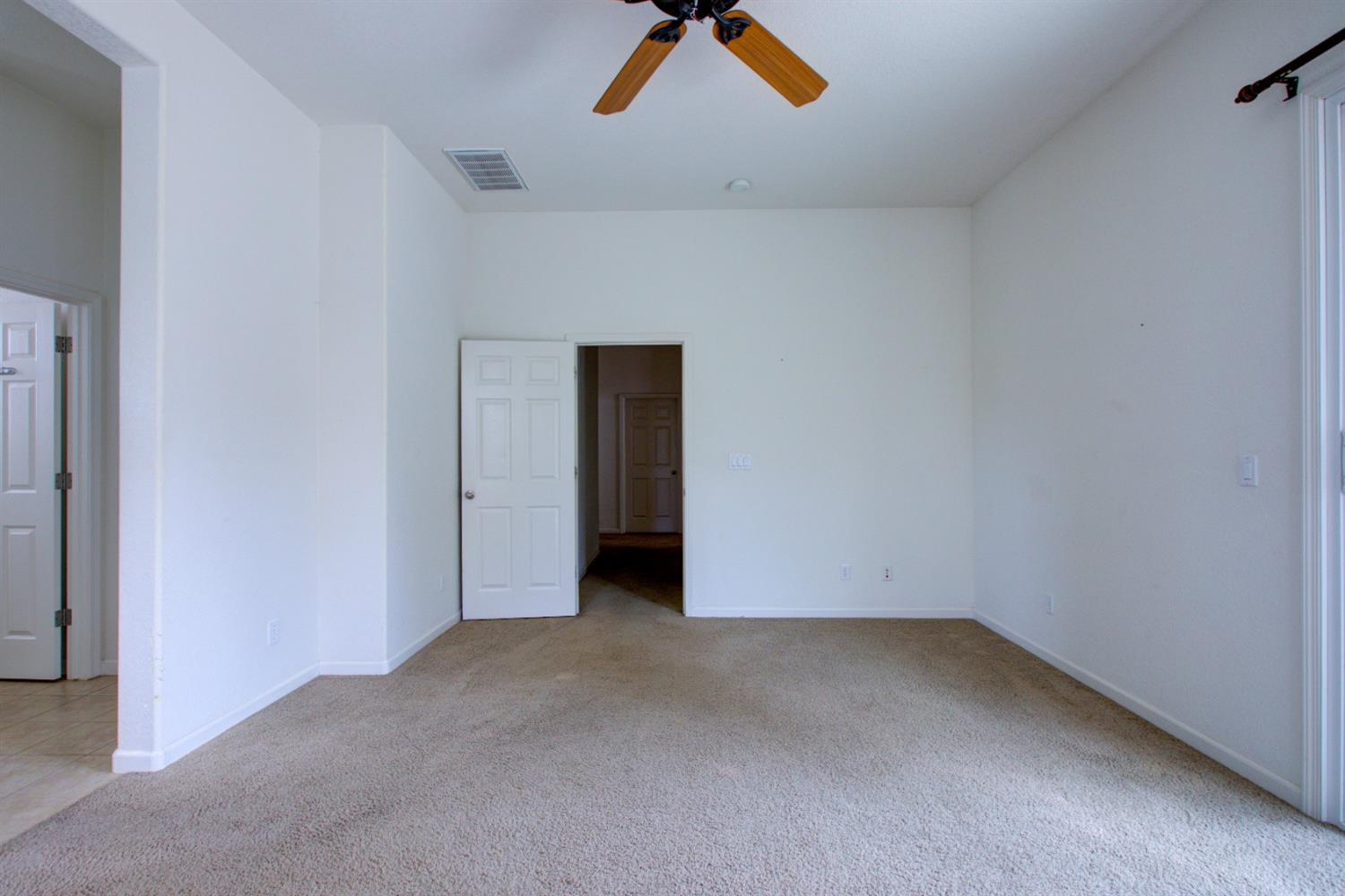 Detail Gallery Image 30 of 37 For 3804 Apple Blossom Ln, Turlock,  CA 95382 - 3 Beds | 2 Baths