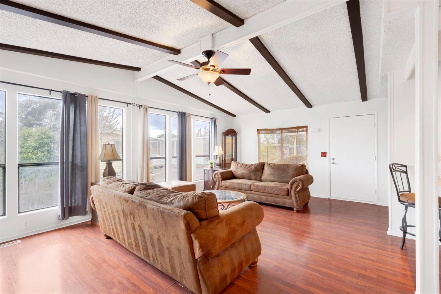Detail Gallery Image 8 of 26 For 4319 Oakwood St, Rocklin,  CA 95677 - 2 Beds | 2 Baths