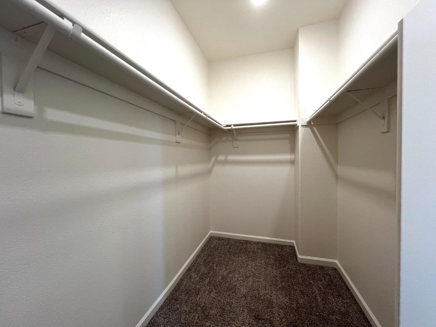Detail Gallery Image 13 of 29 For 2542 Natomas Crossing Dr, Sacramento,  CA 95834 - 3 Beds | 2/1 Baths