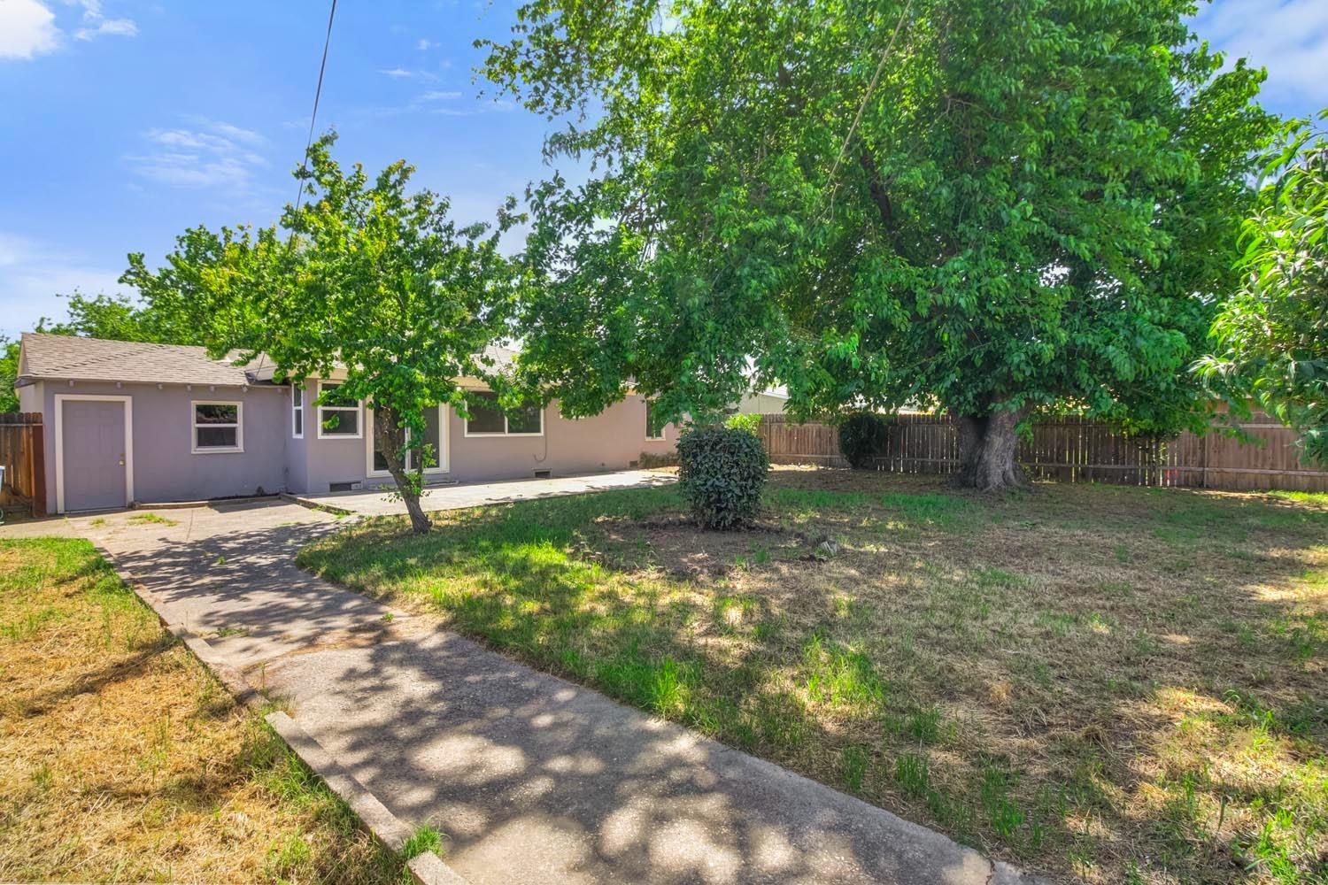 Detail Gallery Image 41 of 44 For 5720 Ortega St, Sacramento,  CA 95824 - 3 Beds | 2 Baths