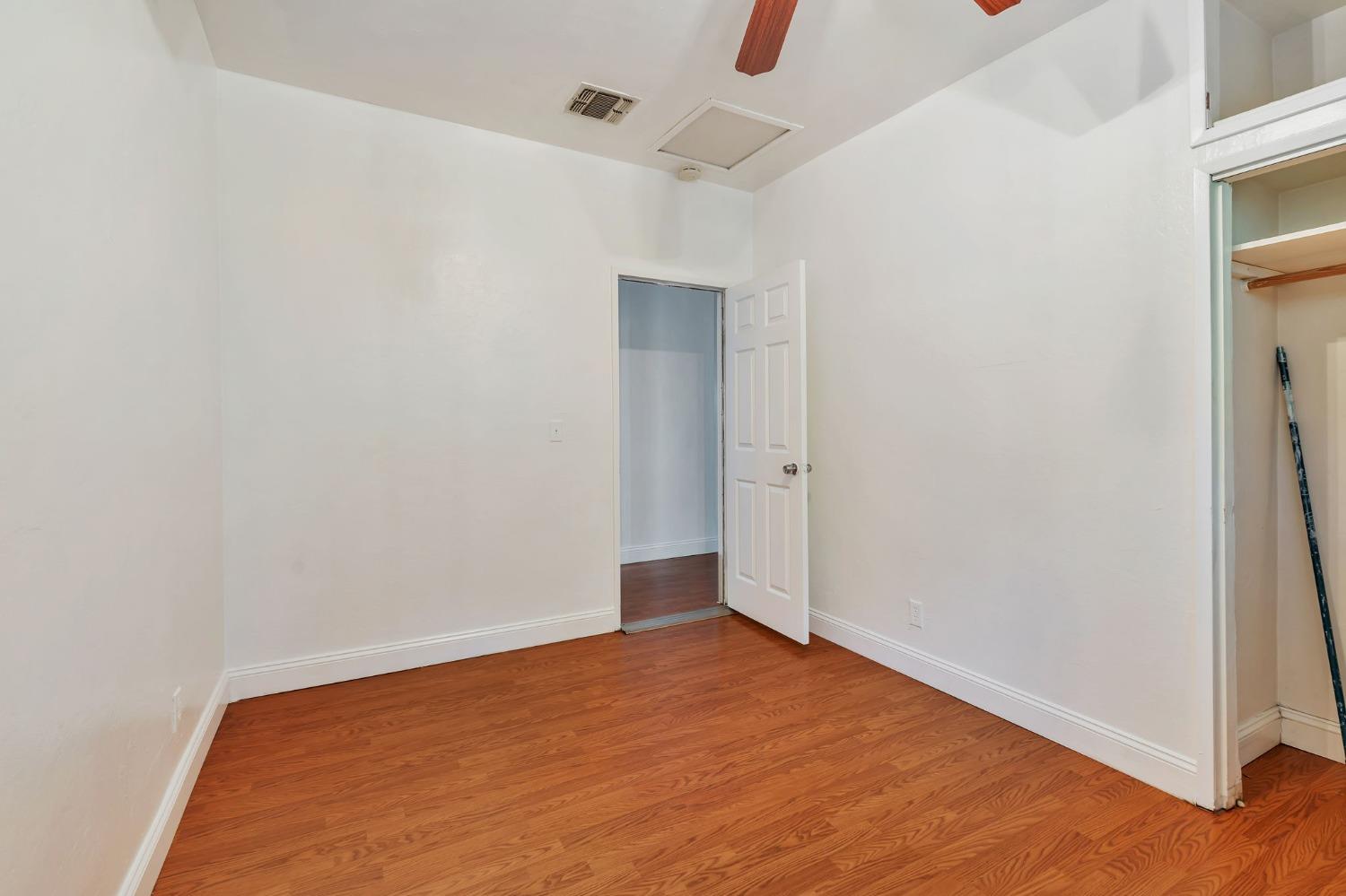 Detail Gallery Image 15 of 42 For 522 K St, Los Banos,  CA 93635 - 3 Beds | 1 Baths