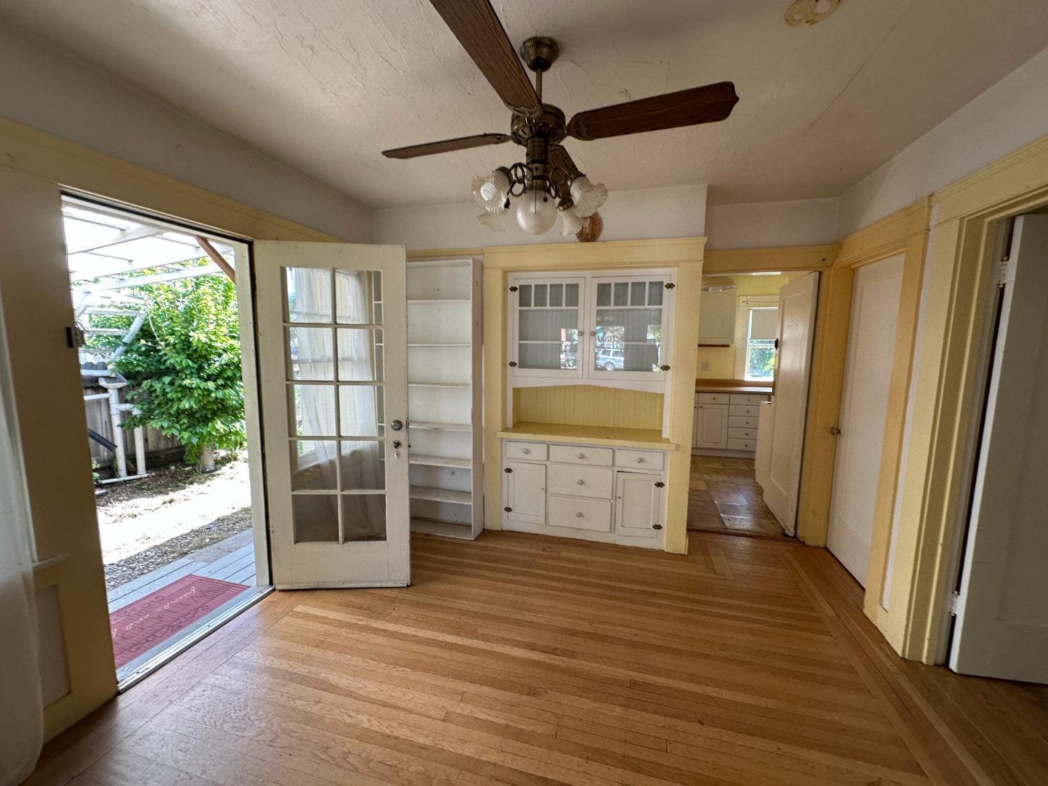 Detail Gallery Image 6 of 33 For 845 4th St, Woodland,  CA 95695 - 3 Beds | 1 Baths