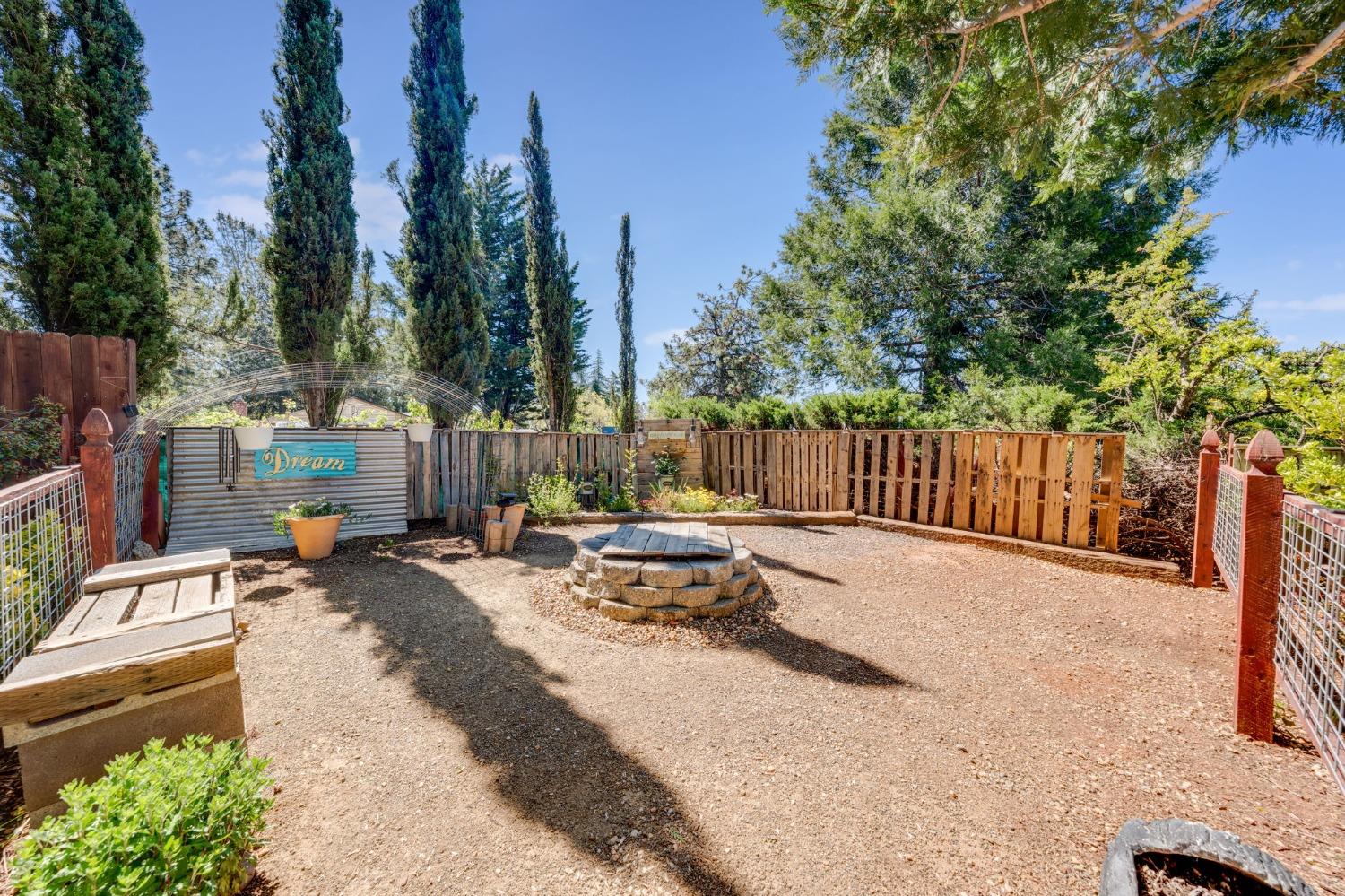 Camino Heights Drive, Camino, California image 39