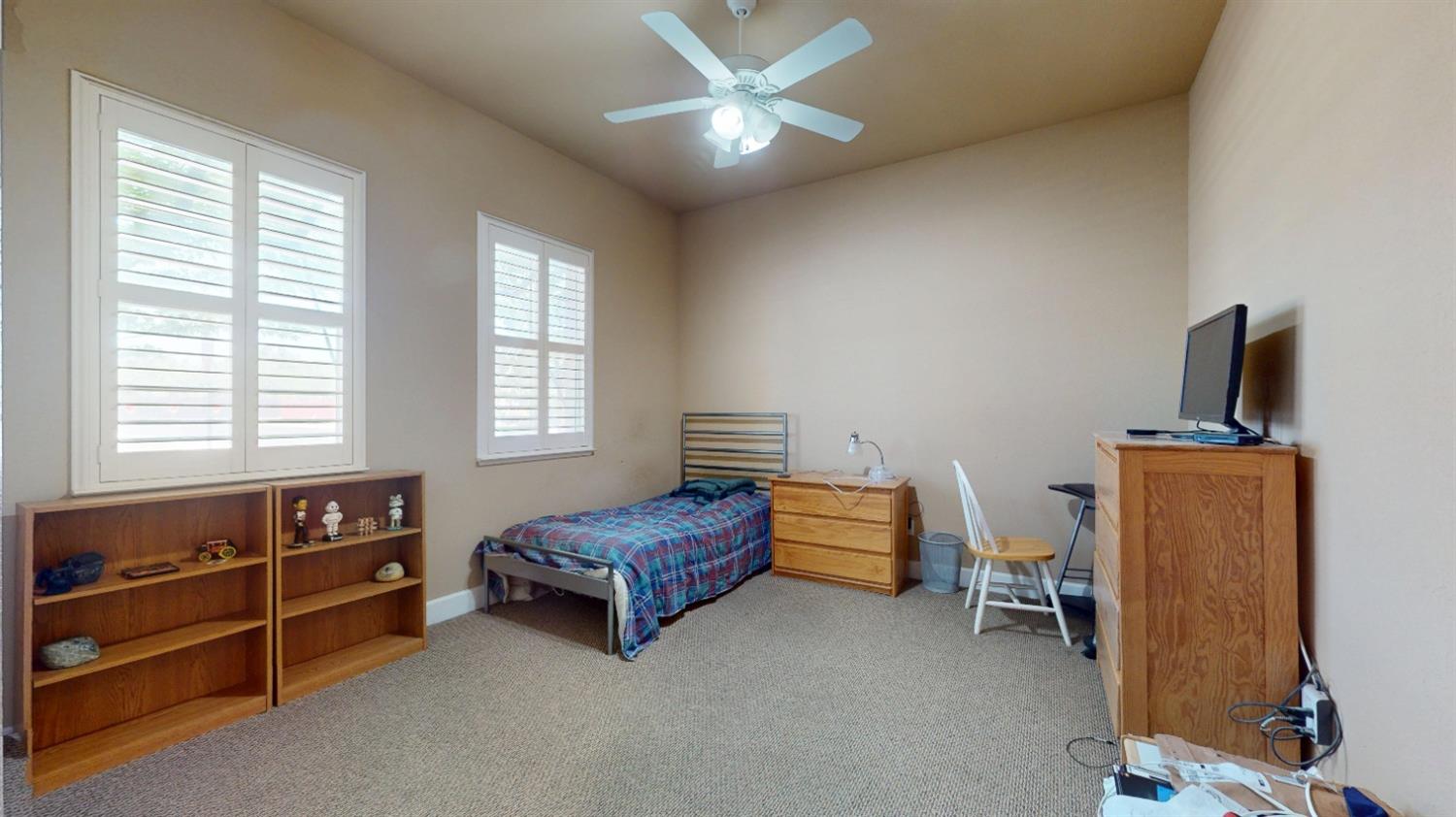 Detail Gallery Image 19 of 35 For 804 Freedom Point Way, Manteca,  CA 95336 - 3 Beds | 2/1 Baths