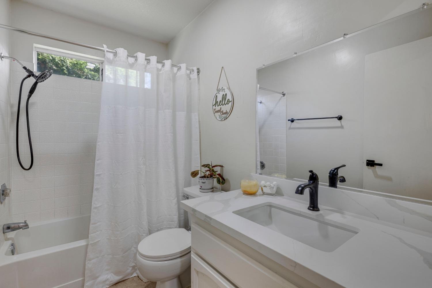 Detail Gallery Image 29 of 36 For 7101 Sutherland Way, Elk Grove,  CA 95758 - 3 Beds | 2 Baths