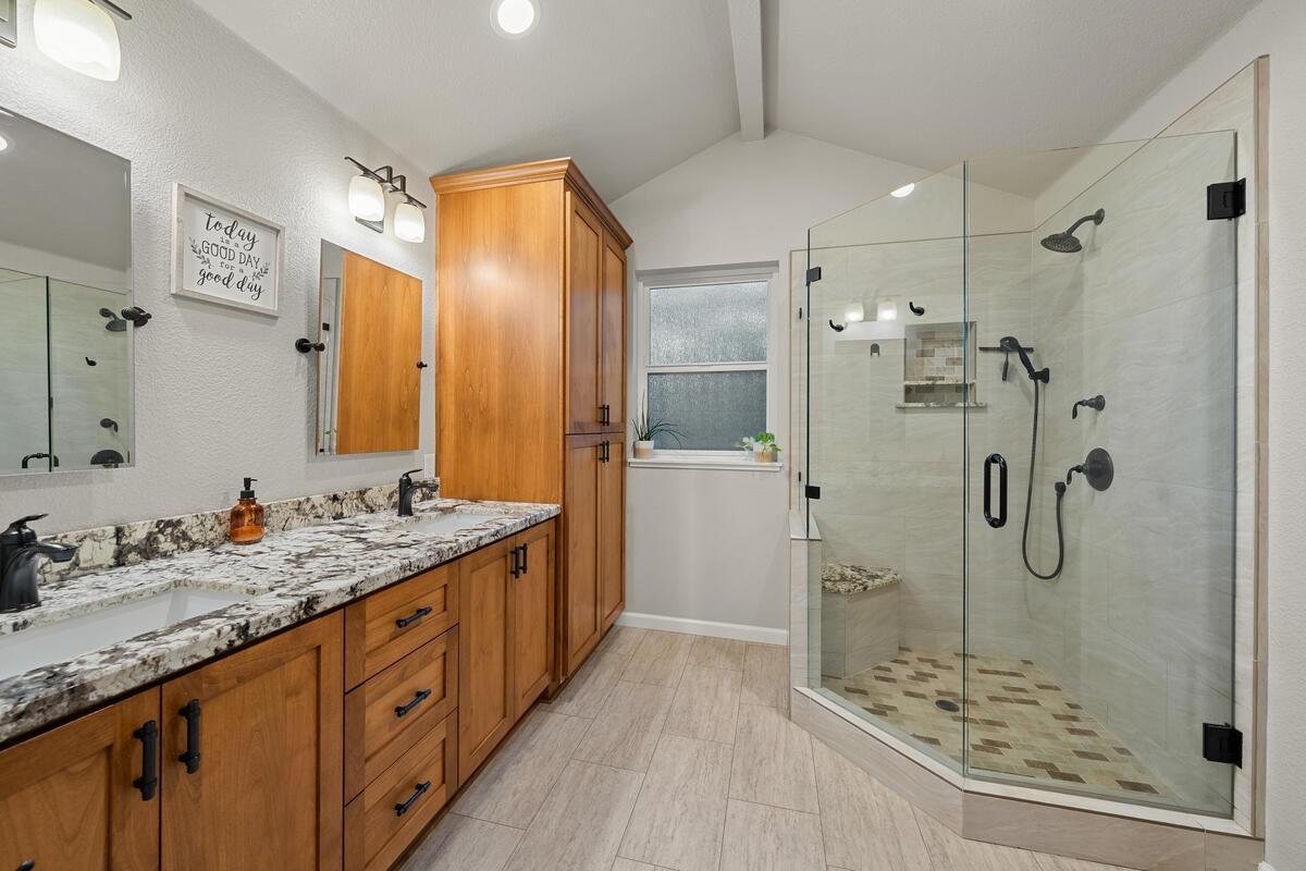 Detail Gallery Image 37 of 64 For 5844 Cold Springs Dr, Foresthill,  CA 95631 - 3 Beds | 3 Baths