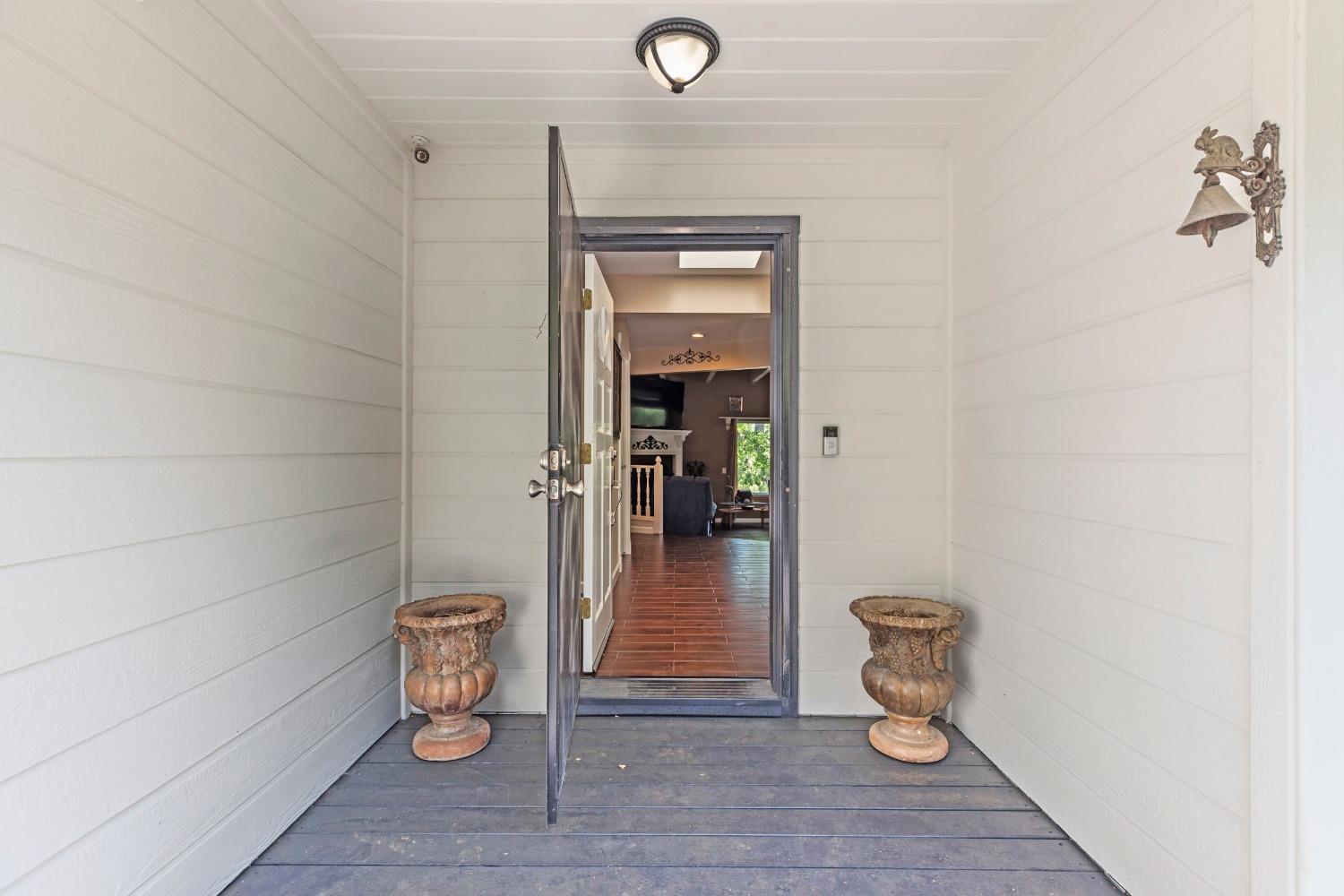Detail Gallery Image 8 of 65 For 100 W Church Ln, Sonora,  CA 95370 - 4 Beds | 4 Baths