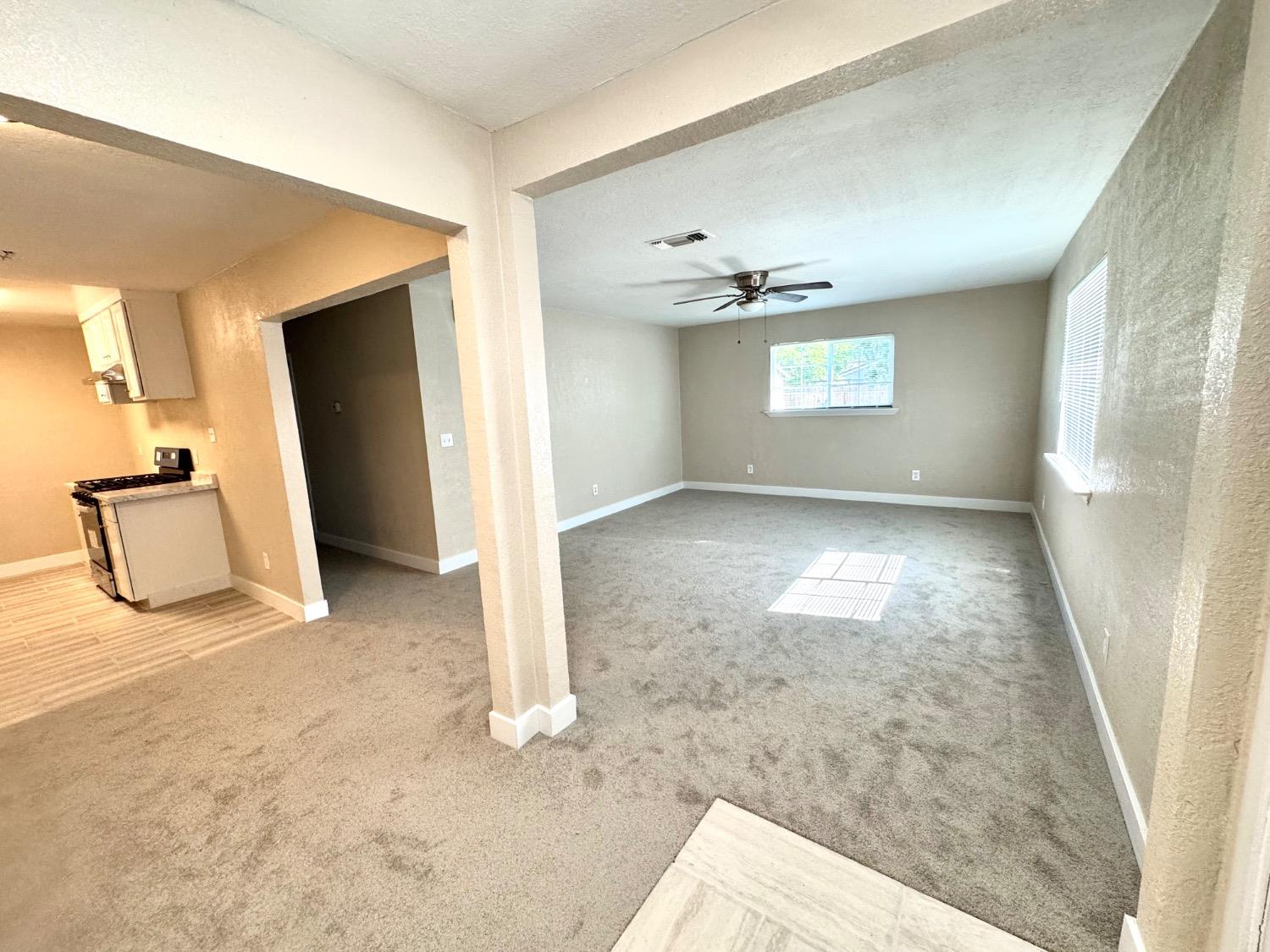 Detail Gallery Image 10 of 20 For 680 Ford Rd, Sacramento,  CA 95838 - – Beds | – Baths