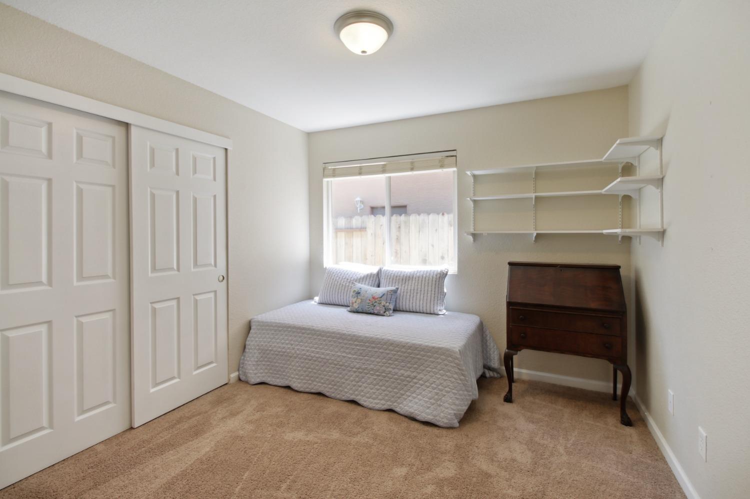 Detail Gallery Image 36 of 57 For 10092 Teddington Way, Elk Grove,  CA 95624 - 3 Beds | 2 Baths