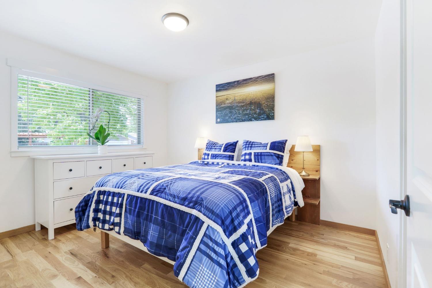 Detail Gallery Image 22 of 30 For 2821 Loyola Dr, Davis,  CA 95618 - 3 Beds | 2 Baths