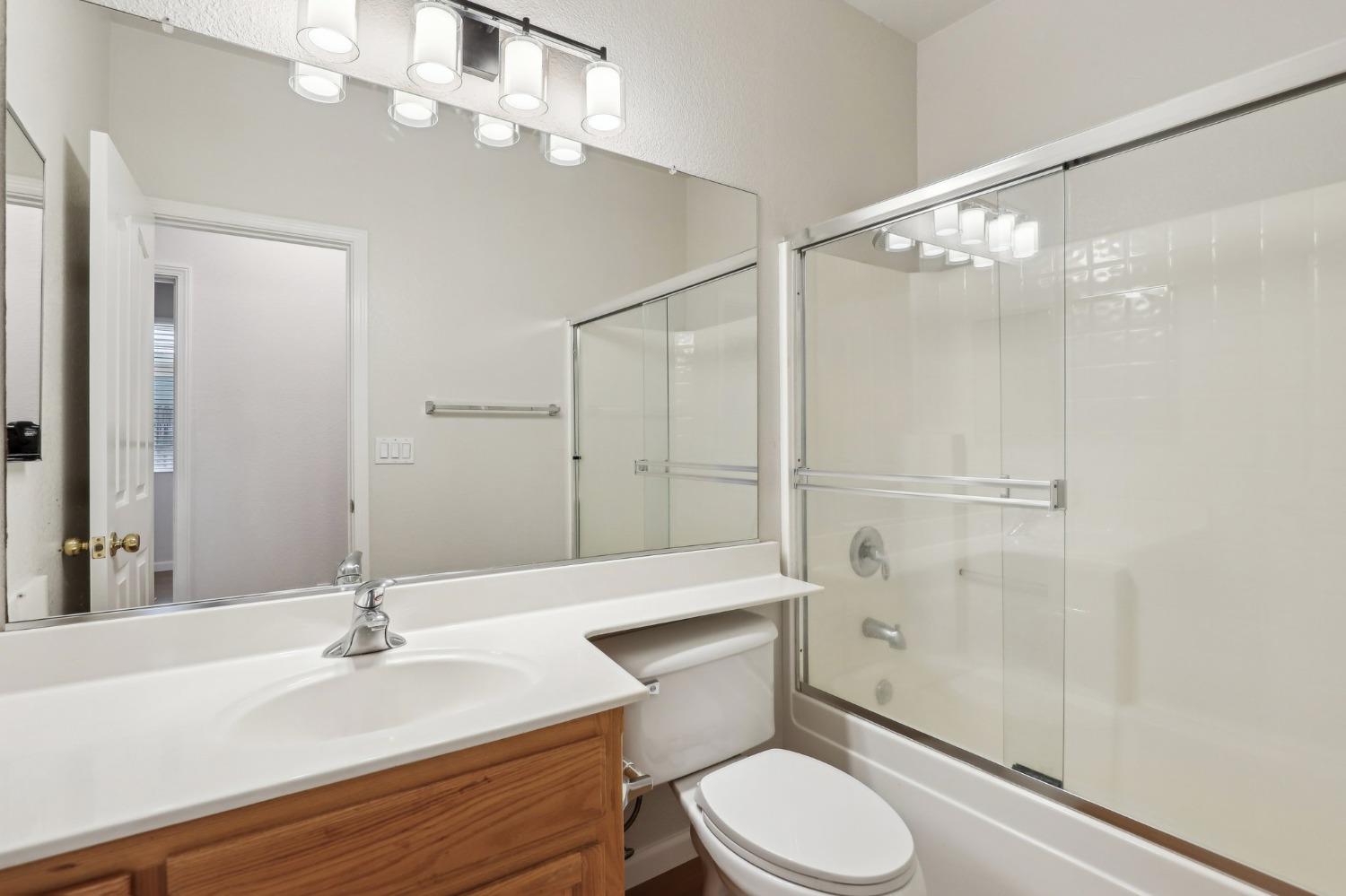 Detail Gallery Image 27 of 43 For 1707 Danbrook Dr, Sacramento,  CA 95835 - 3 Beds | 2 Baths