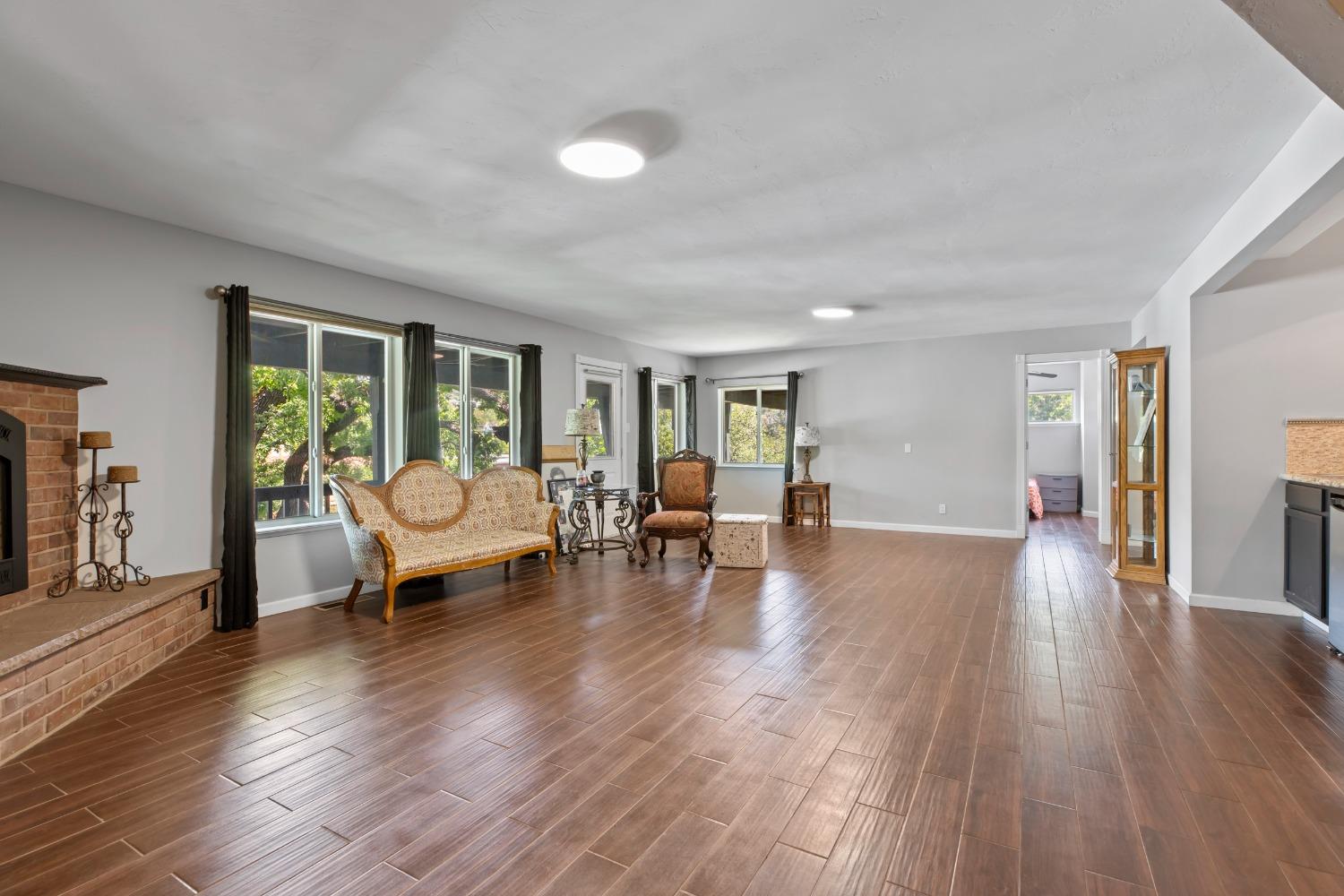 Detail Gallery Image 29 of 65 For 100 W Church Ln, Sonora,  CA 95370 - 4 Beds | 4 Baths