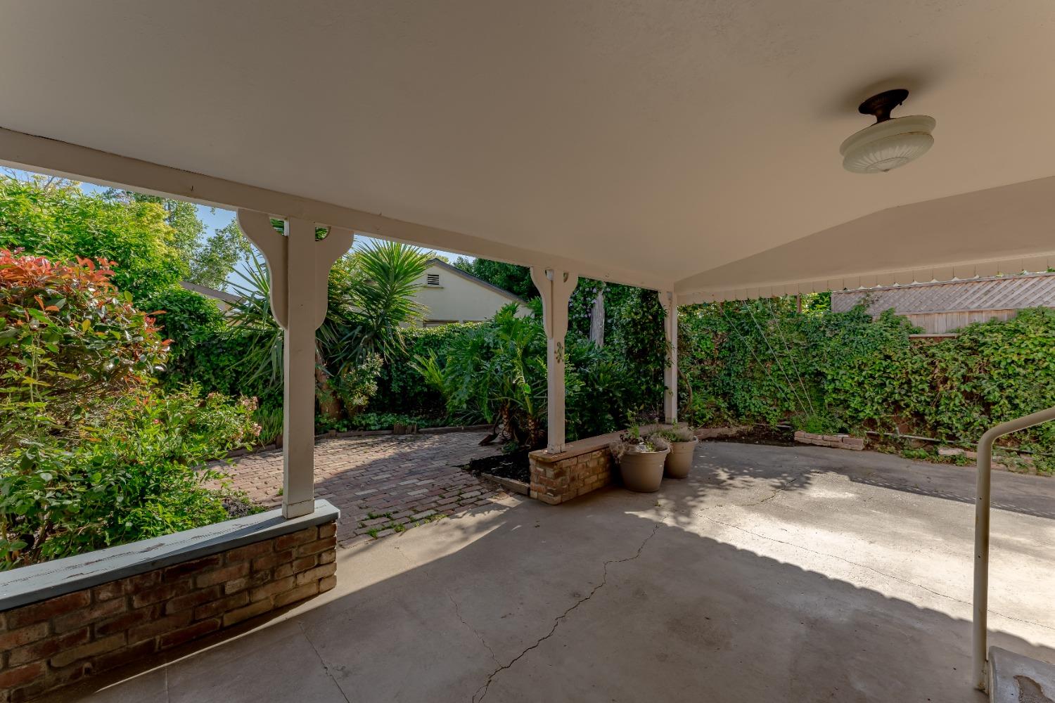Detail Gallery Image 26 of 33 For 5936 11th Ave, Sacramento,  CA 95820 - 3 Beds | 1 Baths