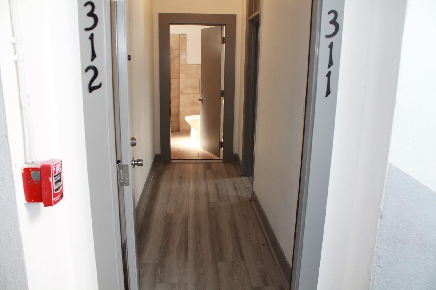 Detail Gallery Image 11 of 30 For 28 S American St, Stockton,  CA 95202 - – Beds | – Baths