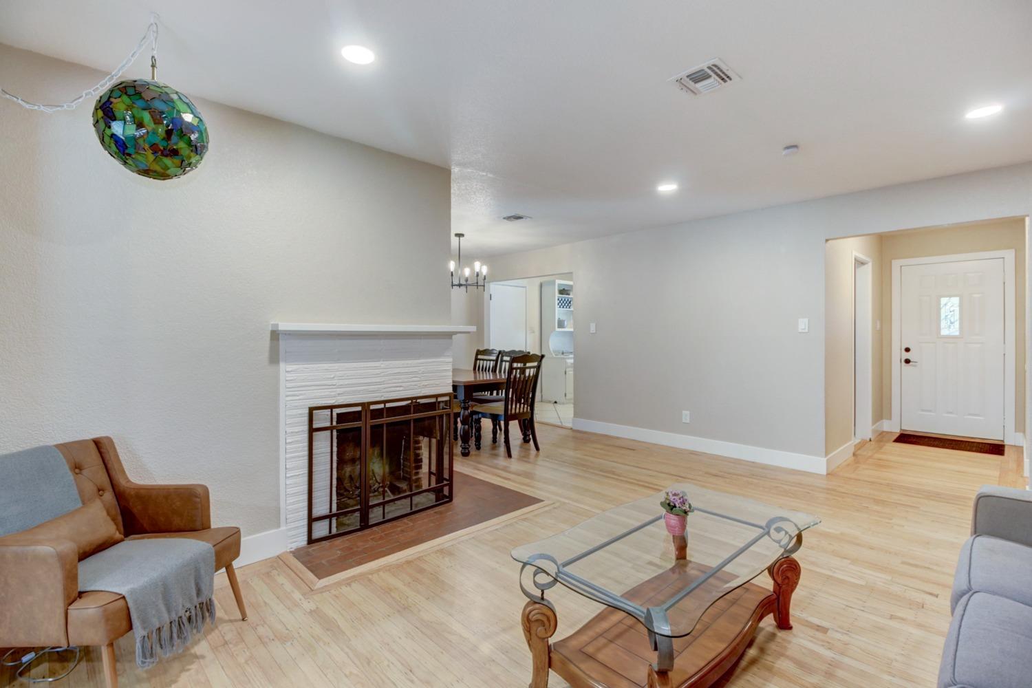 Detail Gallery Image 13 of 50 For 2920 Maison Way, Sacramento,  CA 95864 - 3 Beds | 1 Baths