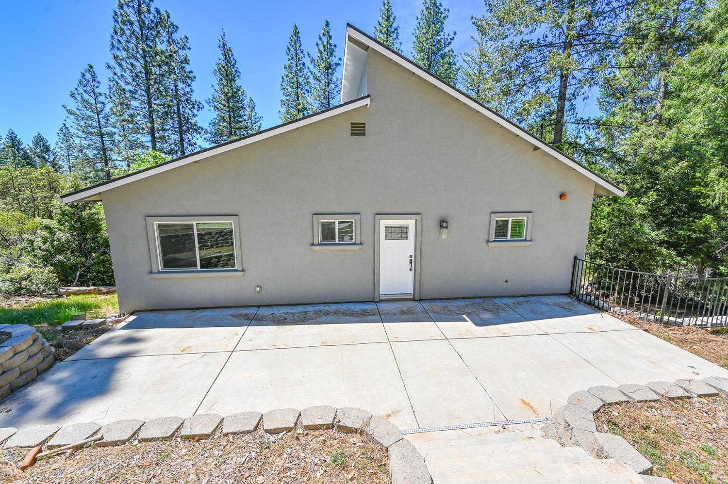 Buckeye Court, Placerville, California image 6