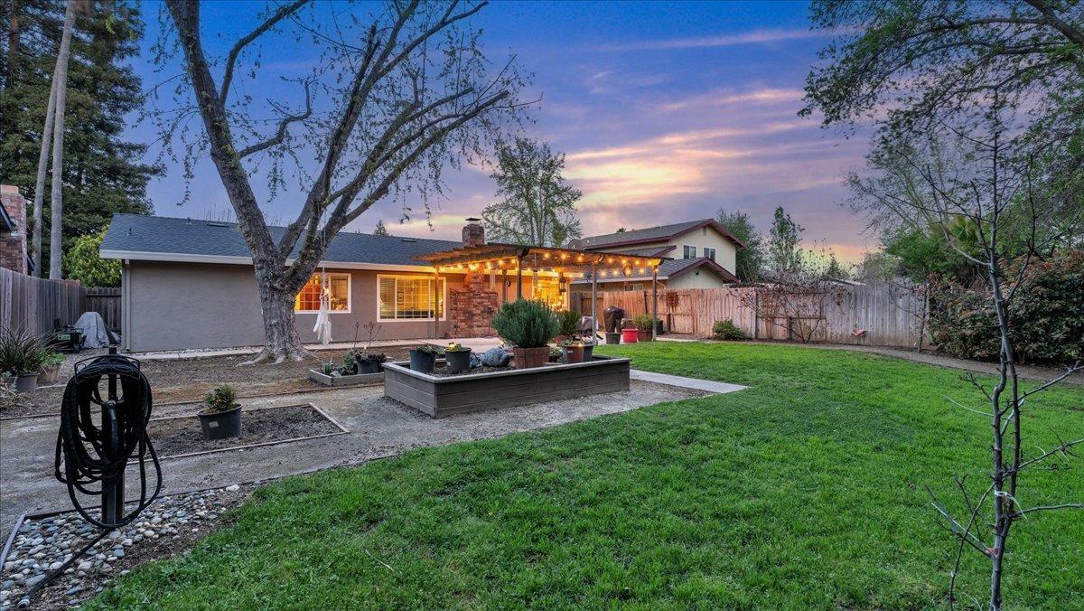 Detail Gallery Image 31 of 37 For 7251 Starflower Dr, Citrus Heights,  CA 95621 - 4 Beds | 2 Baths