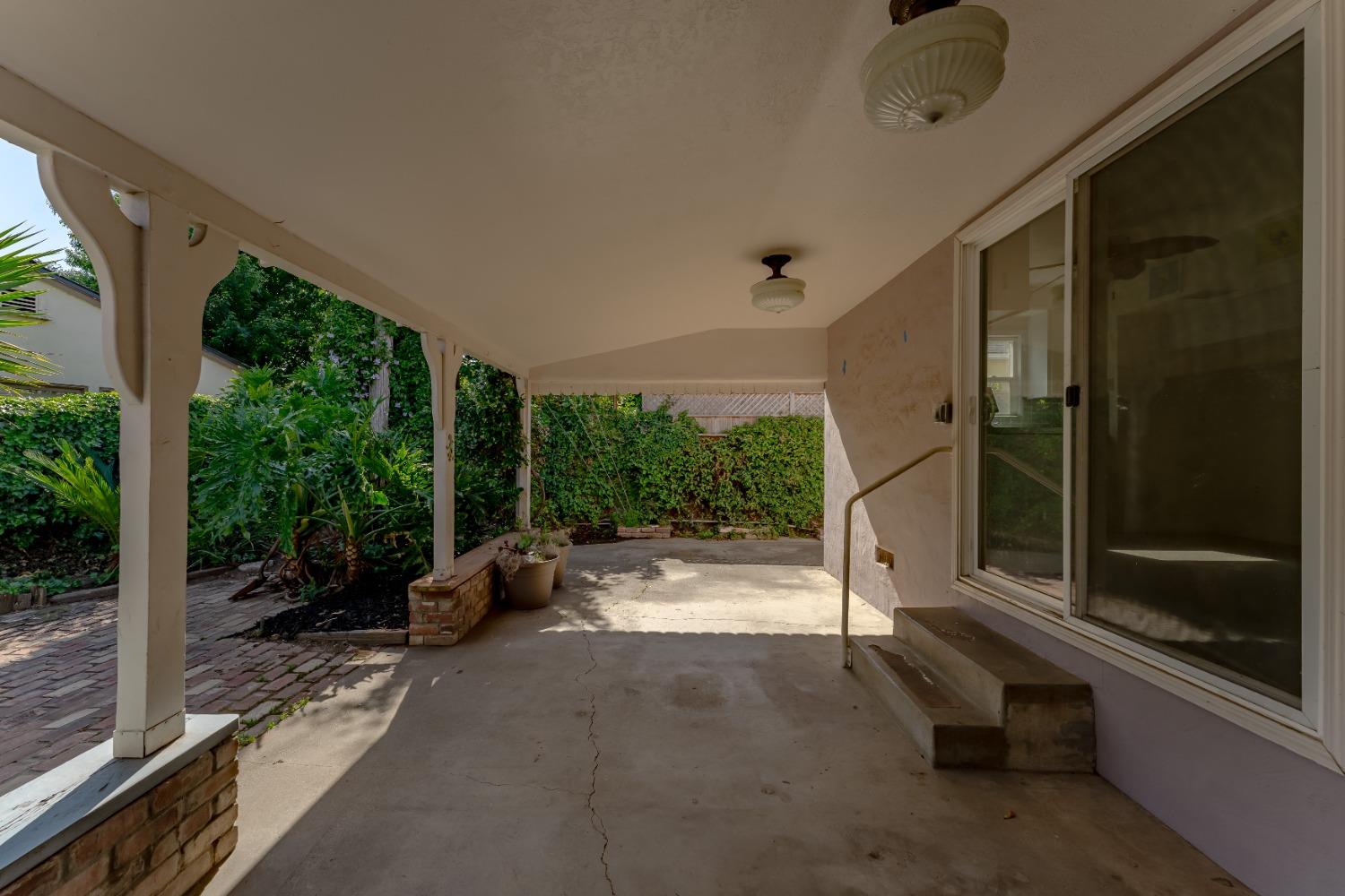 Detail Gallery Image 27 of 33 For 5936 11th Ave, Sacramento,  CA 95820 - 3 Beds | 1 Baths
