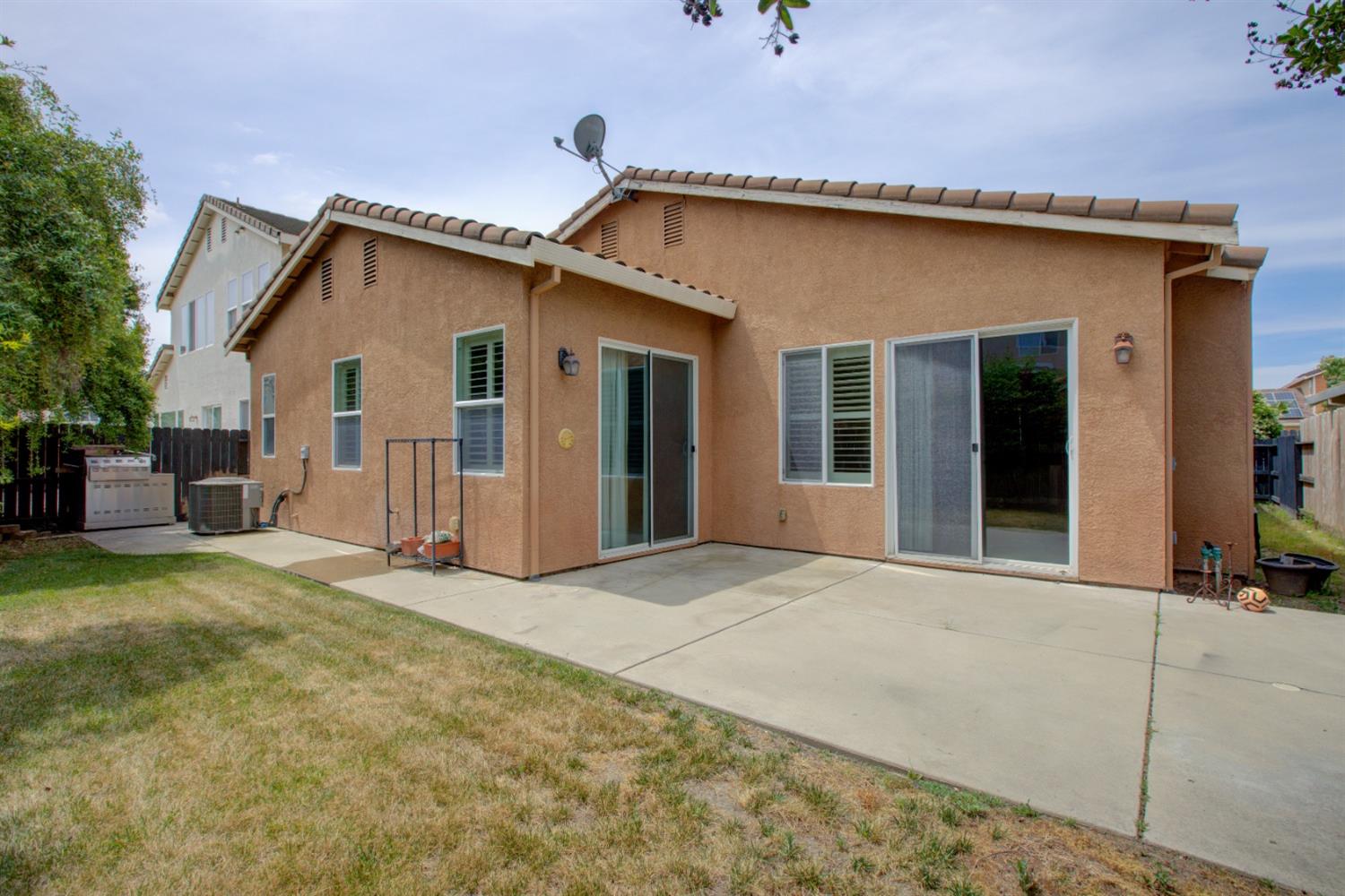 Detail Gallery Image 10 of 37 For 3804 Apple Blossom Ln, Turlock,  CA 95382 - 3 Beds | 2 Baths
