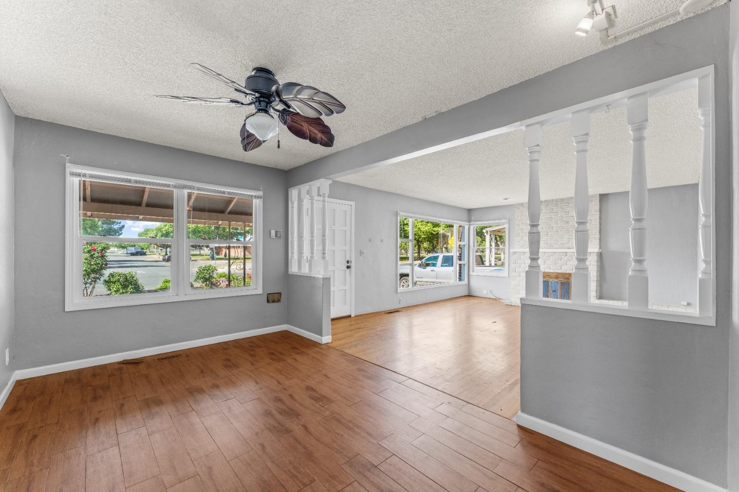 Detail Gallery Image 10 of 33 For 5936 11th Ave, Sacramento,  CA 95820 - 3 Beds | 1 Baths