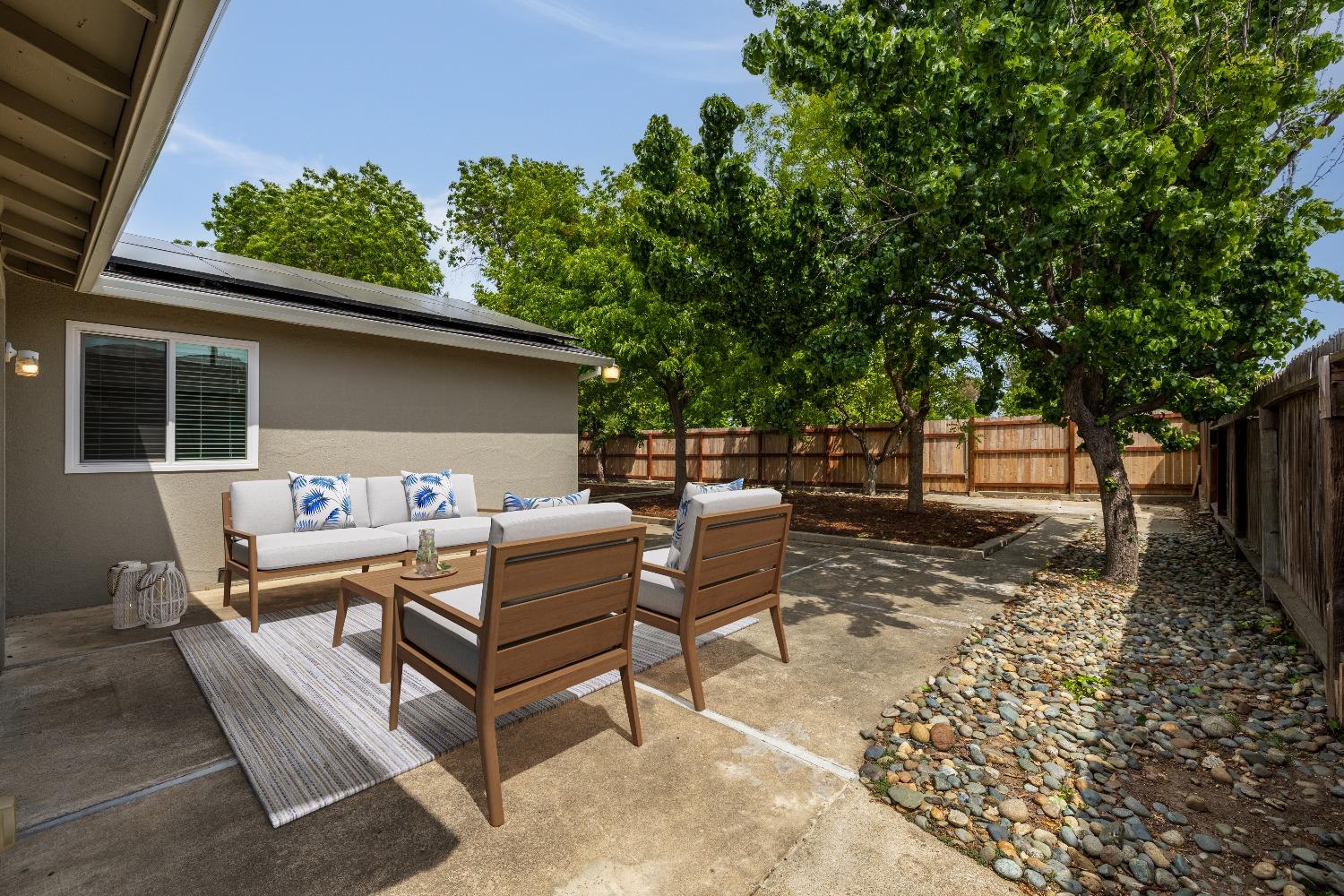 Detail Gallery Image 15 of 35 For 3538 Huntsman Dr, Sacramento,  CA 95826 - 4 Beds | 2 Baths