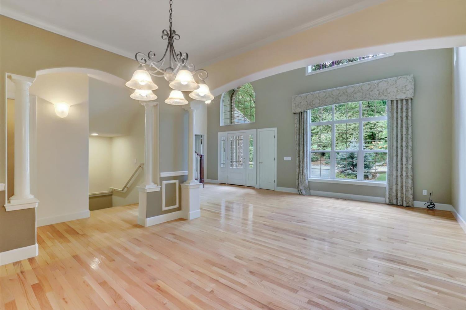 Detail Gallery Image 12 of 99 For 12857 Chatsworth Ln, Grass Valley,  CA 95945 - 4 Beds | 4/1 Baths