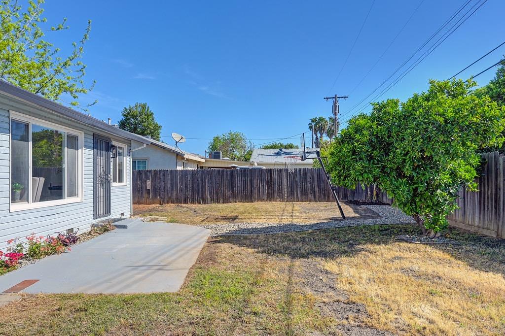 Detail Gallery Image 39 of 44 For 2517 Zinfandel Dr, Rancho Cordova,  CA 95670 - 3 Beds | 2 Baths