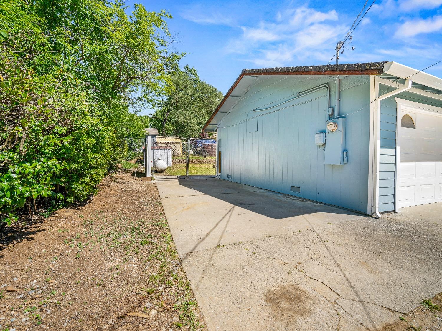 Bluebird Lane, El Dorado, California image 3