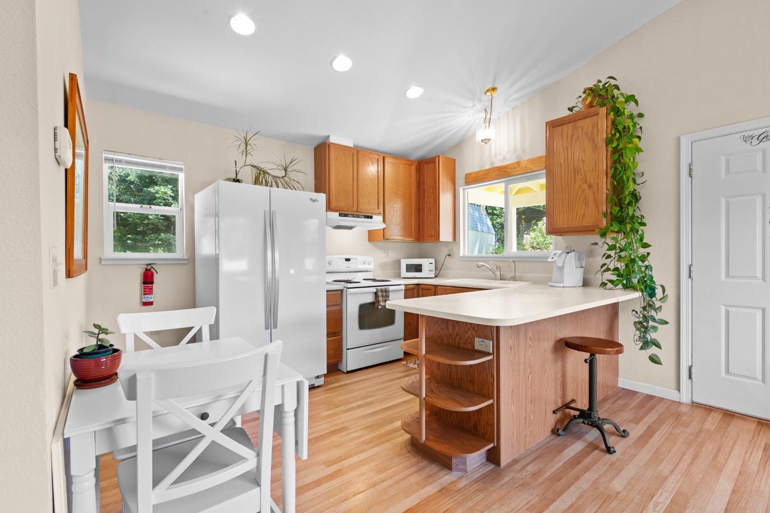 Detail Gallery Image 13 of 28 For 129 Snead Road, West Point,  CA 95255 - 1 Beds | 1 Baths