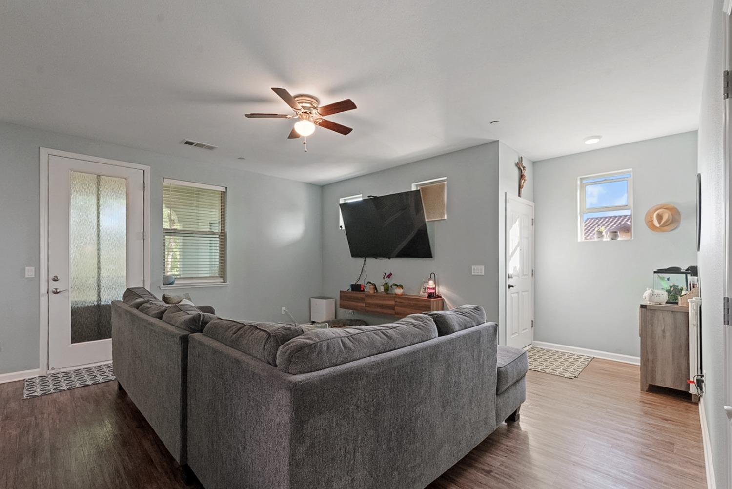 Detail Gallery Image 5 of 26 For 140 Ivy Ave #A5,  Patterson,  CA 95363 - 2 Beds | 2 Baths