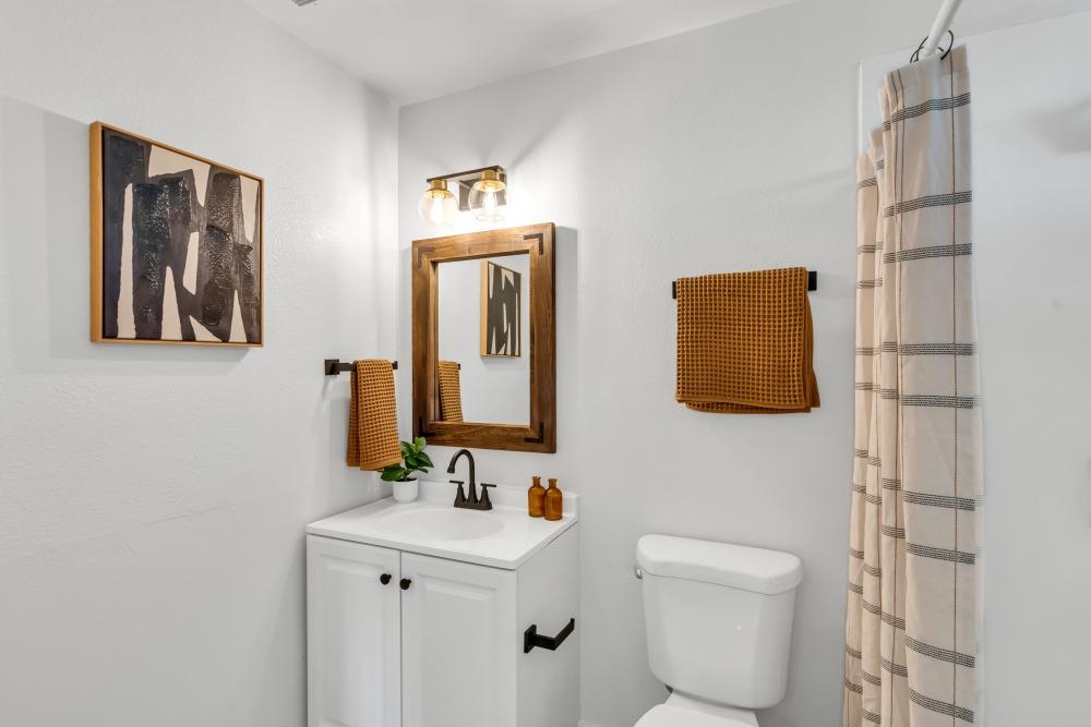 Detail Gallery Image 18 of 33 For 9049 Meadowsweet Way, Elk Grove,  CA 95624 - 4 Beds | 2 Baths