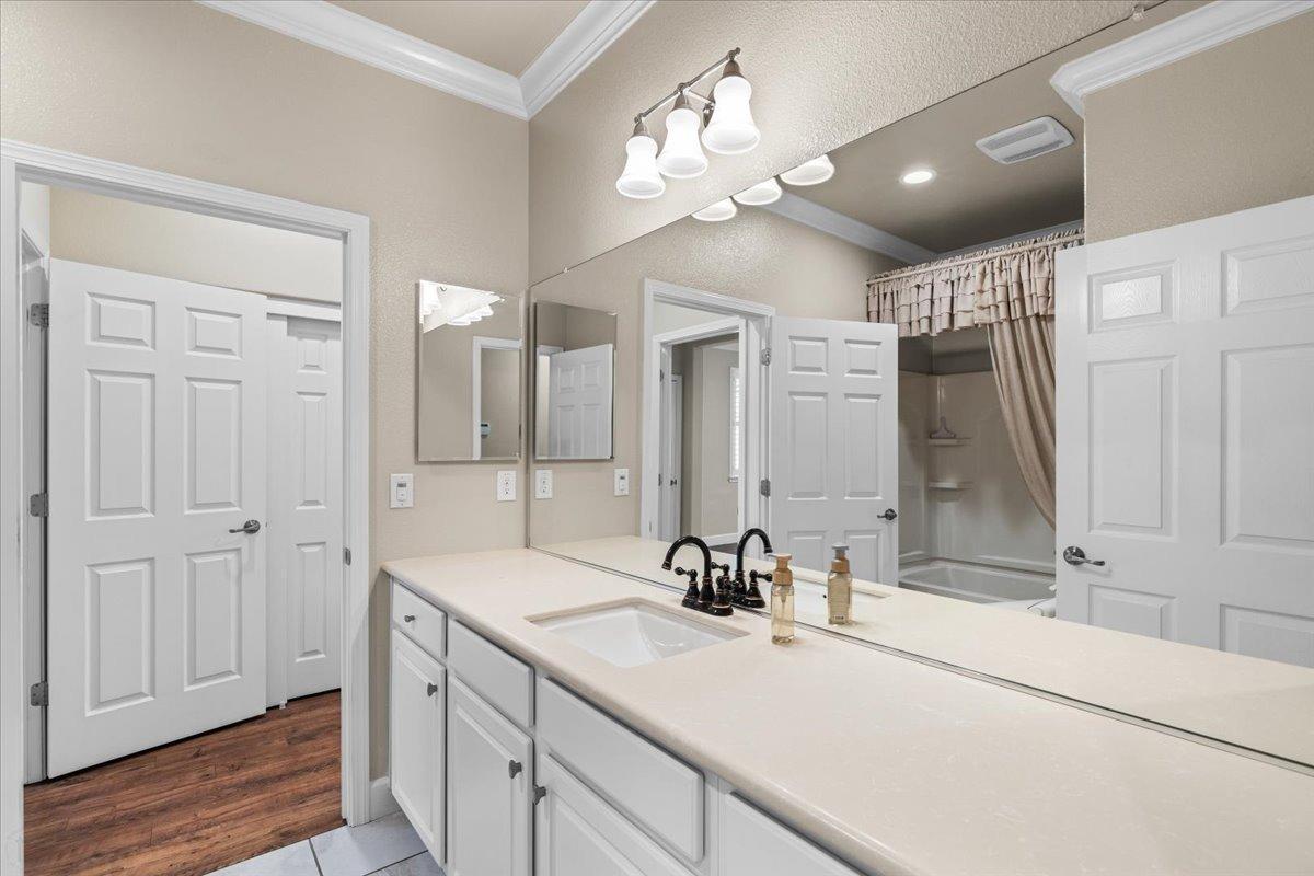 Detail Gallery Image 31 of 84 For 1377 Arbor Brook Dr, Manteca,  CA 95336 - 3 Beds | 2 Baths