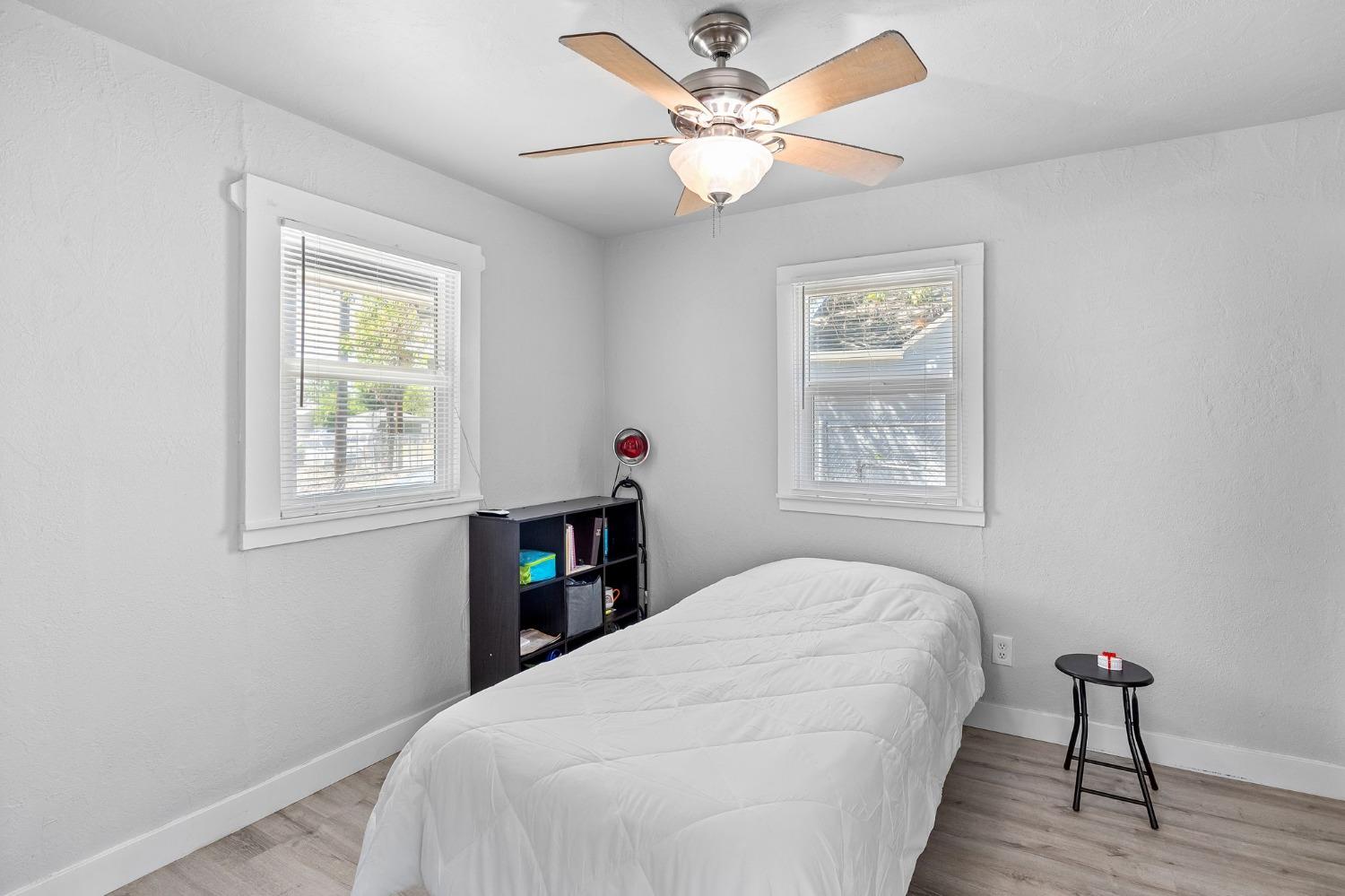 Detail Gallery Image 15 of 31 For 2604 Fairfield St, Sacramento,  CA 95815 - 2 Beds | 1 Baths