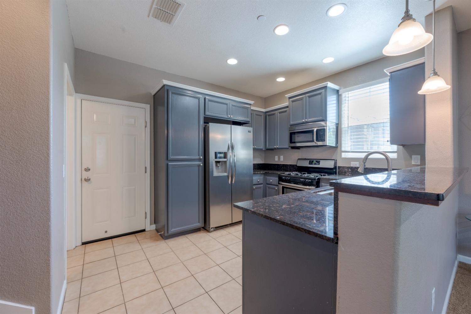 Photo #13: 225058374 Listing: Photo #13