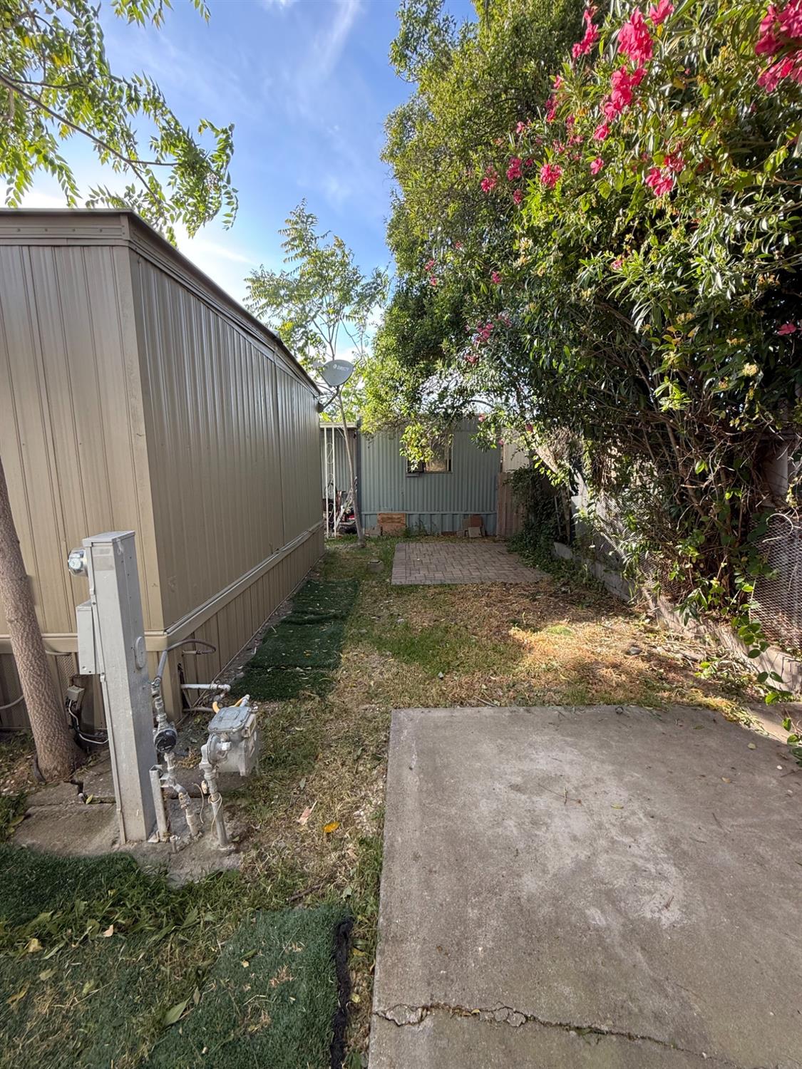 Detail Gallery Image 4 of 28 For 3725 Arroyo Seco Ln 75, North Highlands,  CA 95660 - 2 Beds | 1 Baths