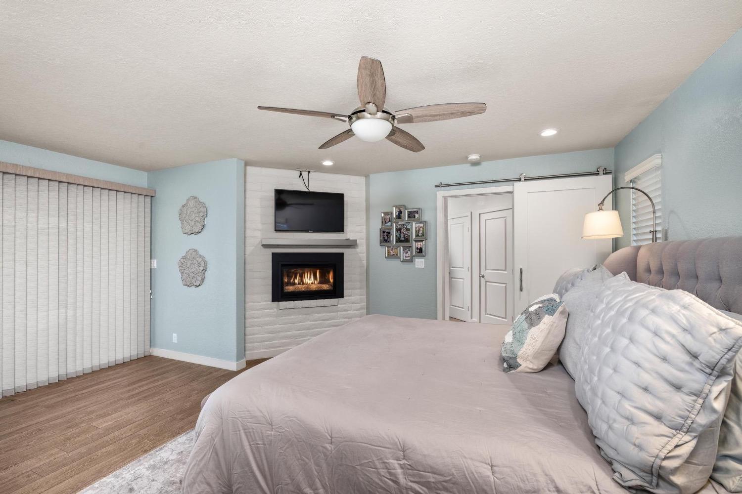 Detail Gallery Image 33 of 65 For 23271 S Pebble Beach Ln, Ripon,  CA 95366 - 3 Beds | 3 Baths