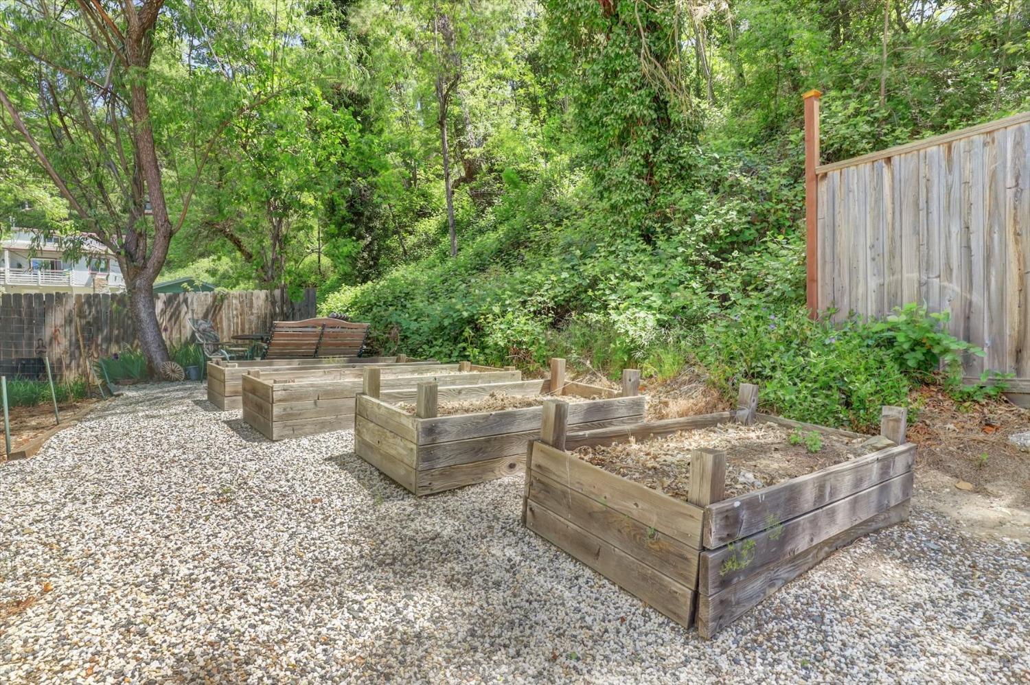 June Drive, Grass Valley, California image 31