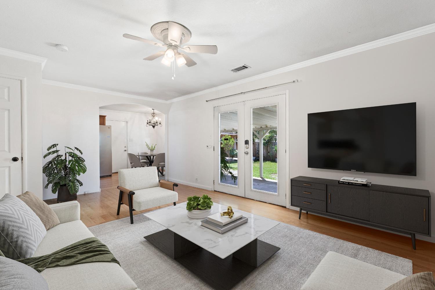 Detail Gallery Image 5 of 24 For 2009 Carver Rd, Modesto,  CA 95350 - 3 Beds | 2 Baths