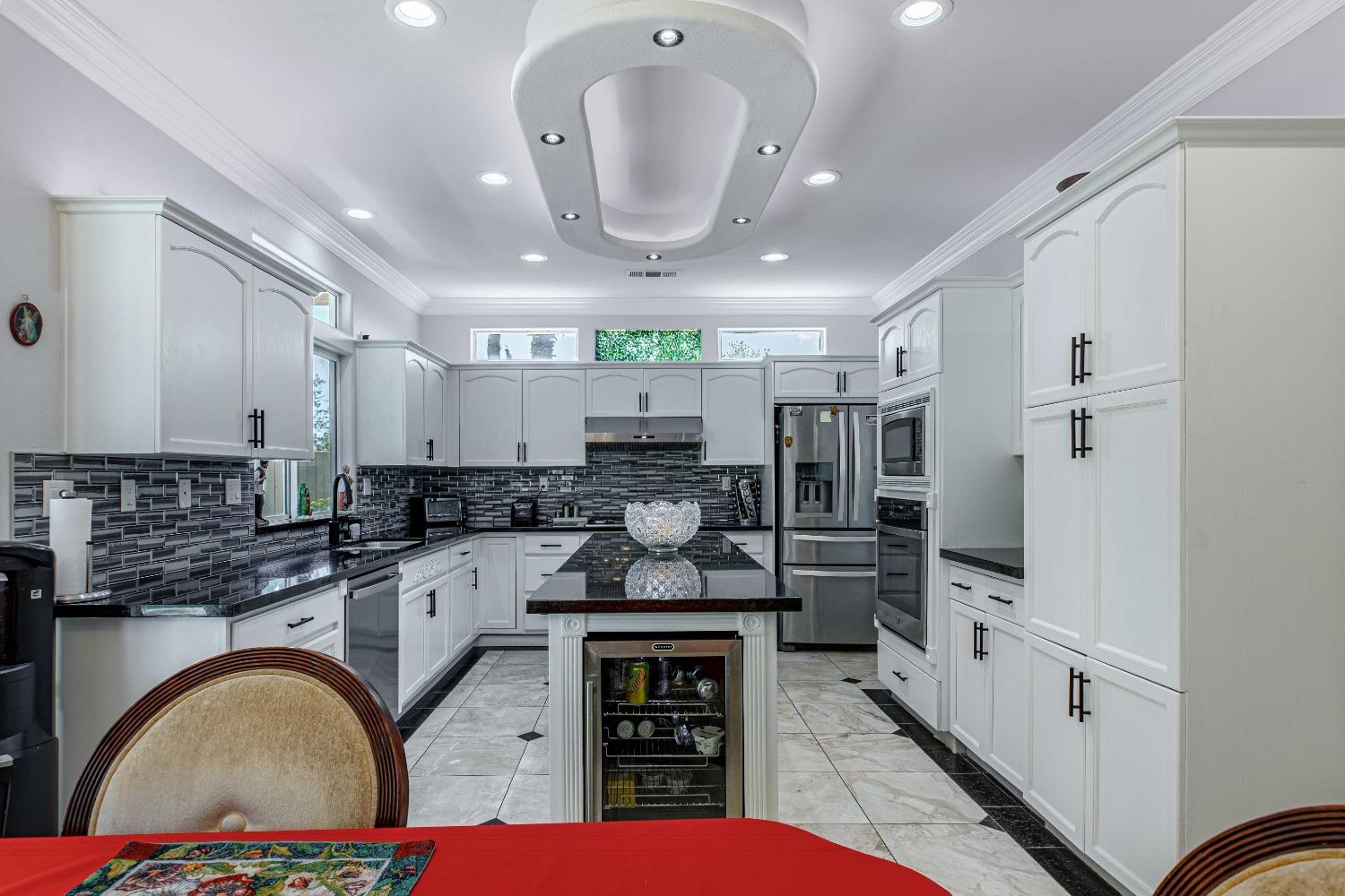 Detail Gallery Image 6 of 45 For 4600 via Terreno, Modesto,  CA 95357 - 4 Beds | 2/1 Baths